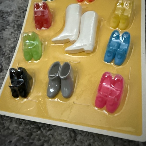 Vintage Barbie 1969 Mattel Teen Fashion Barbie Shoe Pak Foot Lights Brand New - Picture 2 of 6